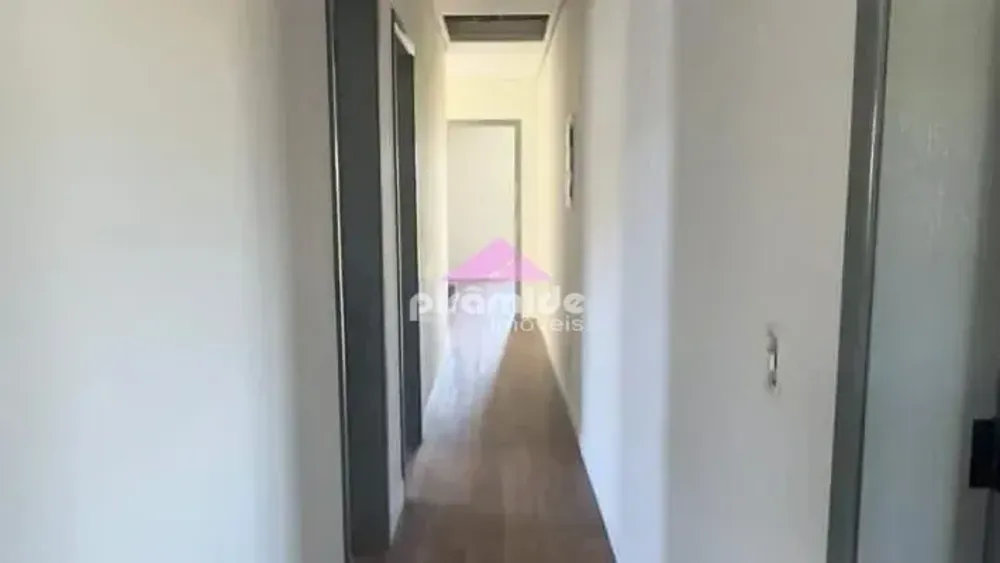 Casa, 4 quartos, 252 m² - Foto 1