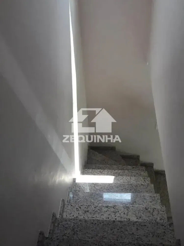 Casa, 4 quartos, 266 m² - Foto 4