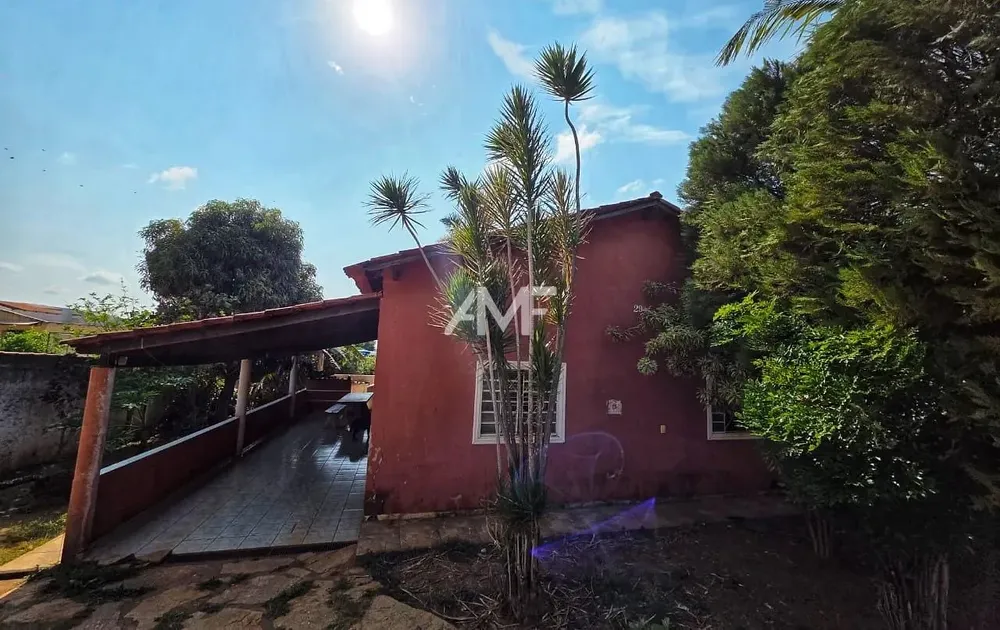 Casa, 4 quartos, 146 m² - Foto 1