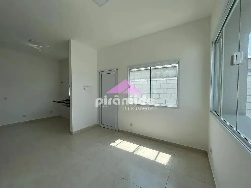 Casa, 2 quartos, 66 m² - Foto 1