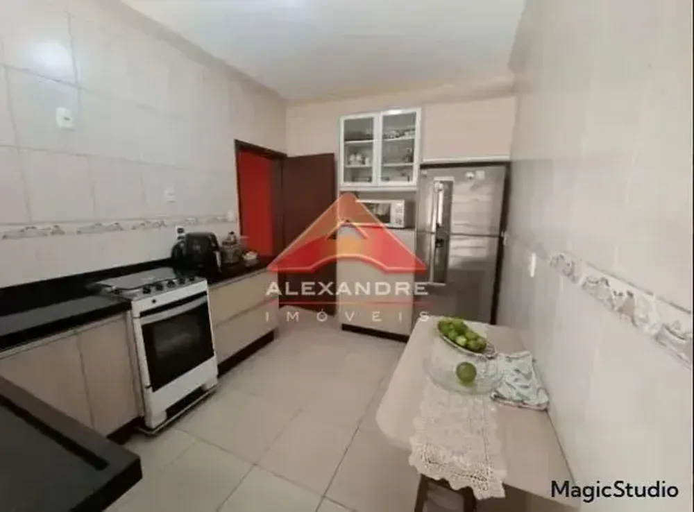 Casa, 3 quartos, 210 m² - Foto 7