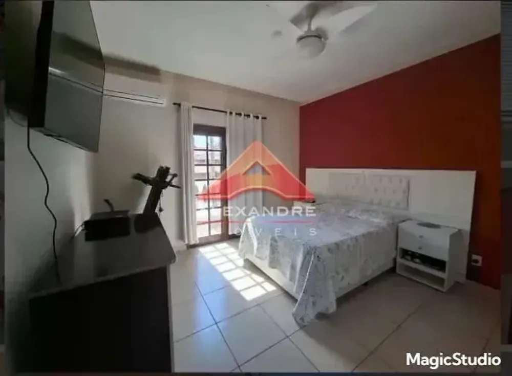 Casa, 3 quartos, 210 m² - Foto 2