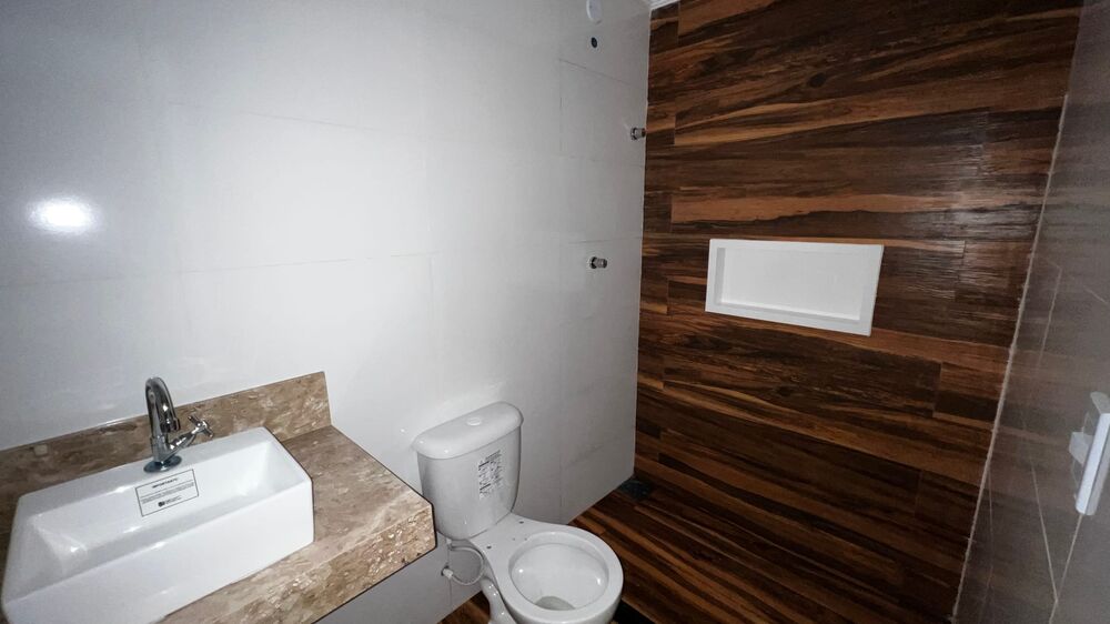 Casa à venda com 2 quartos, 65m² - Foto 4