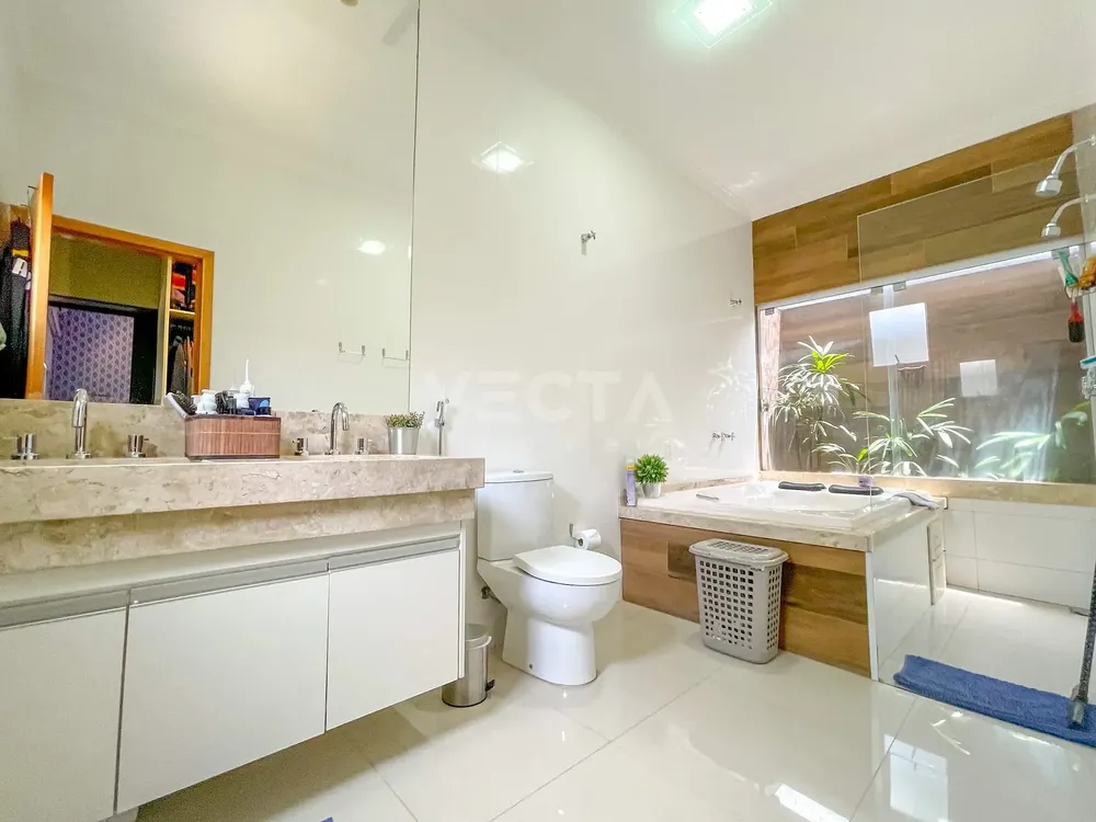 Casa, 3 quartos, 240 m² - Foto 1