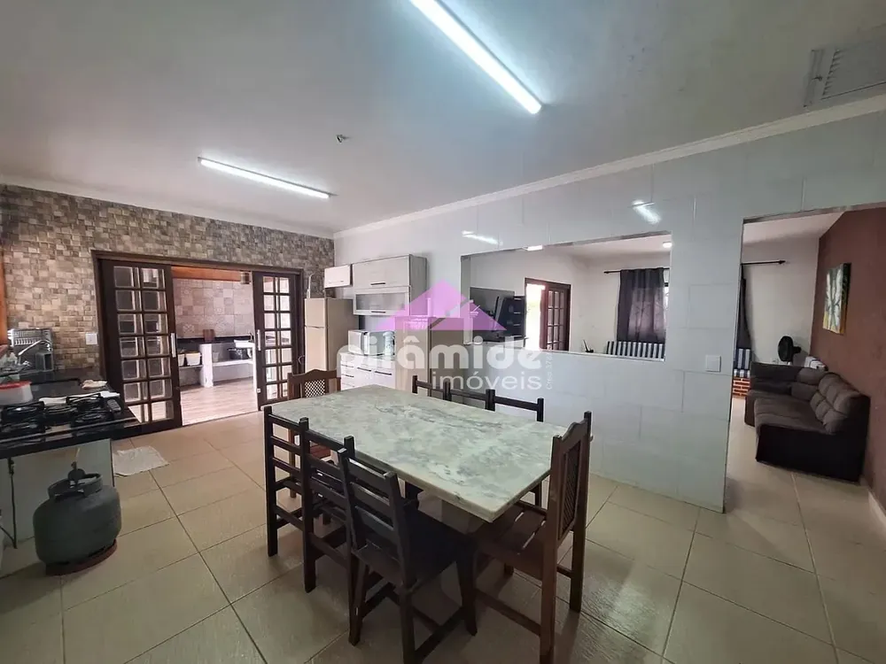 Casa, 3 quartos, 139 m² - Foto 3