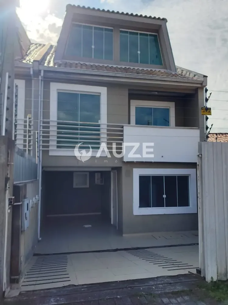 Sobrado, 3 quartos, 179 m² - Foto 1