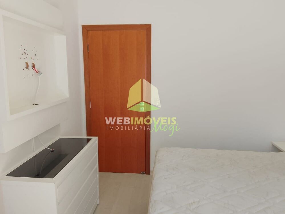Casa à venda e aluguel com 4 quartos, 250m² - Foto 2