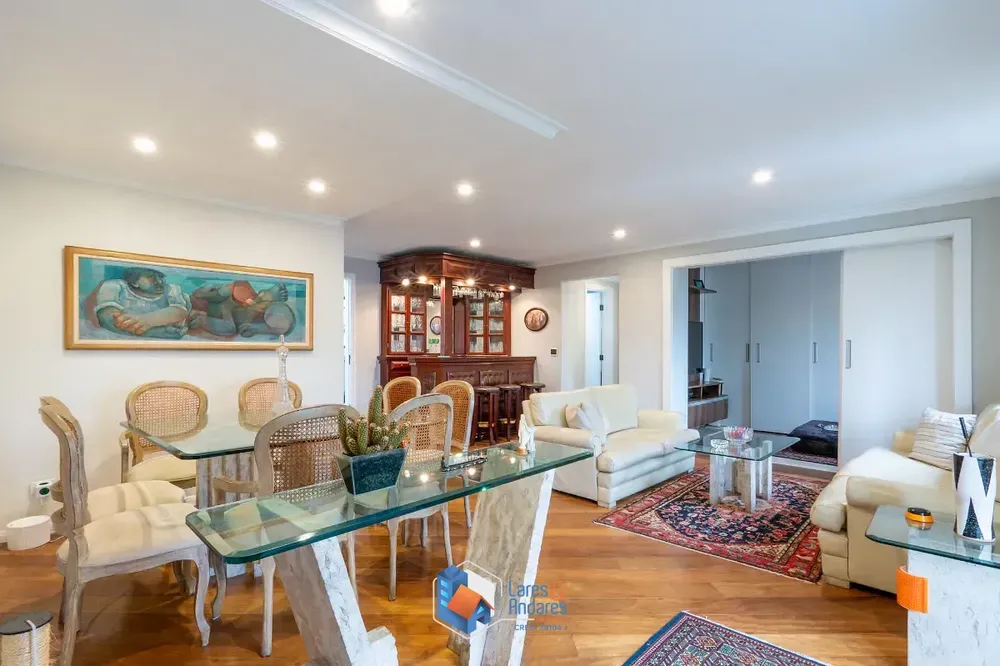 Apartamento, 3 quartos, 131 m² - Foto 2