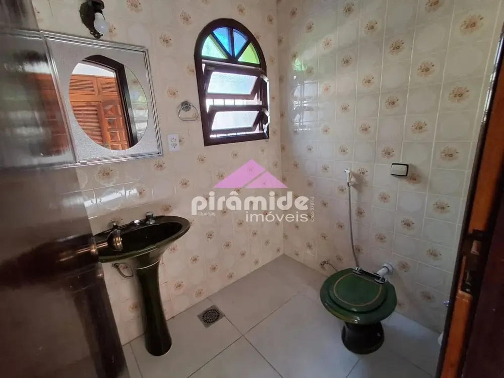 Casa, 3 quartos, 200 m² - Foto 1