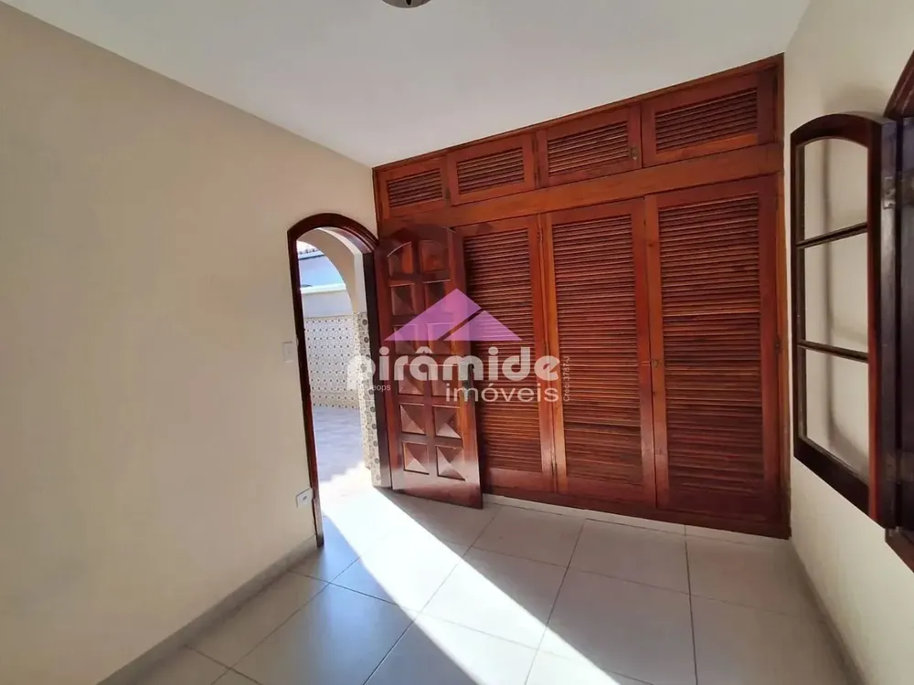 Casa, 3 quartos, 200 m² - Foto 4