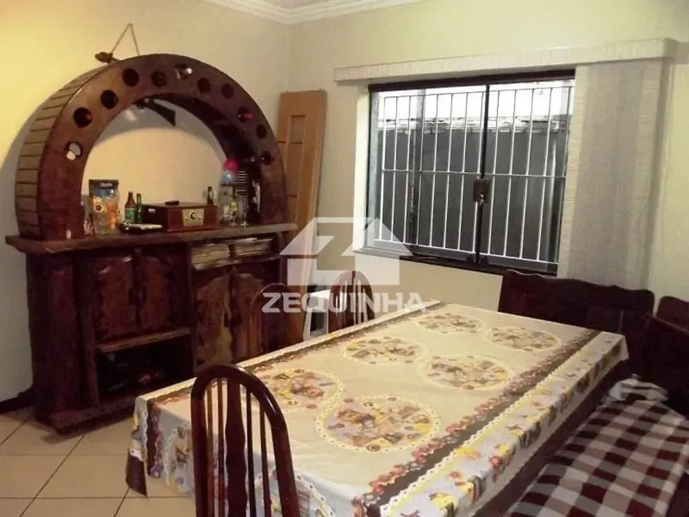Casa, 4 quartos, 250 m² - Foto 2