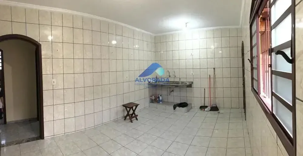 Casa, 3 quartos, 217 m² - Foto 2