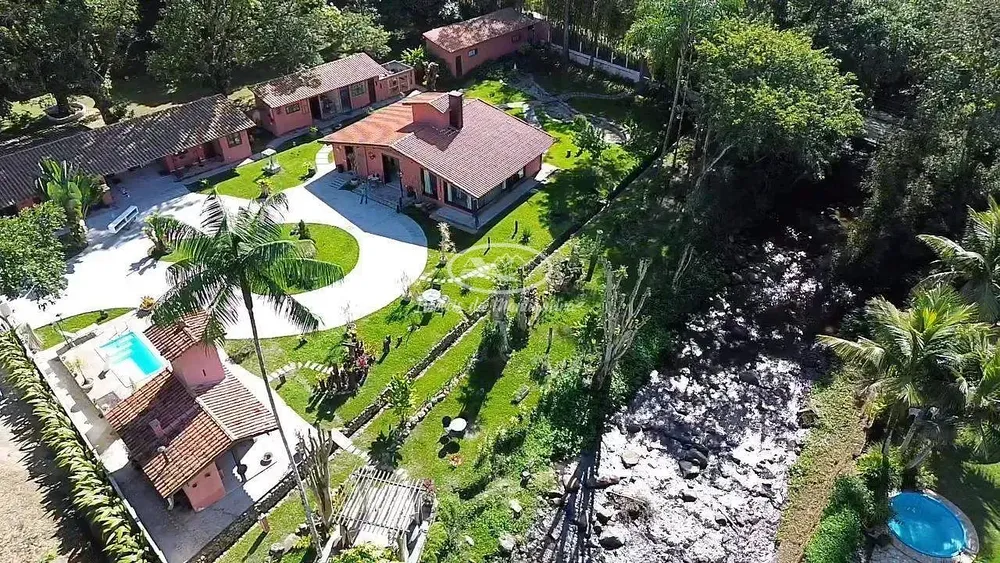 Casa, 4 quartos, 200 m² - Foto 1