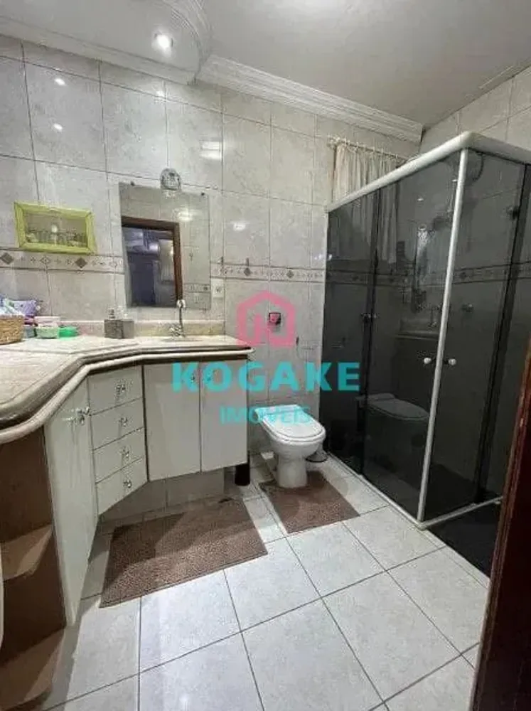 Sobrado, 3 quartos, 245 m² - Foto 1