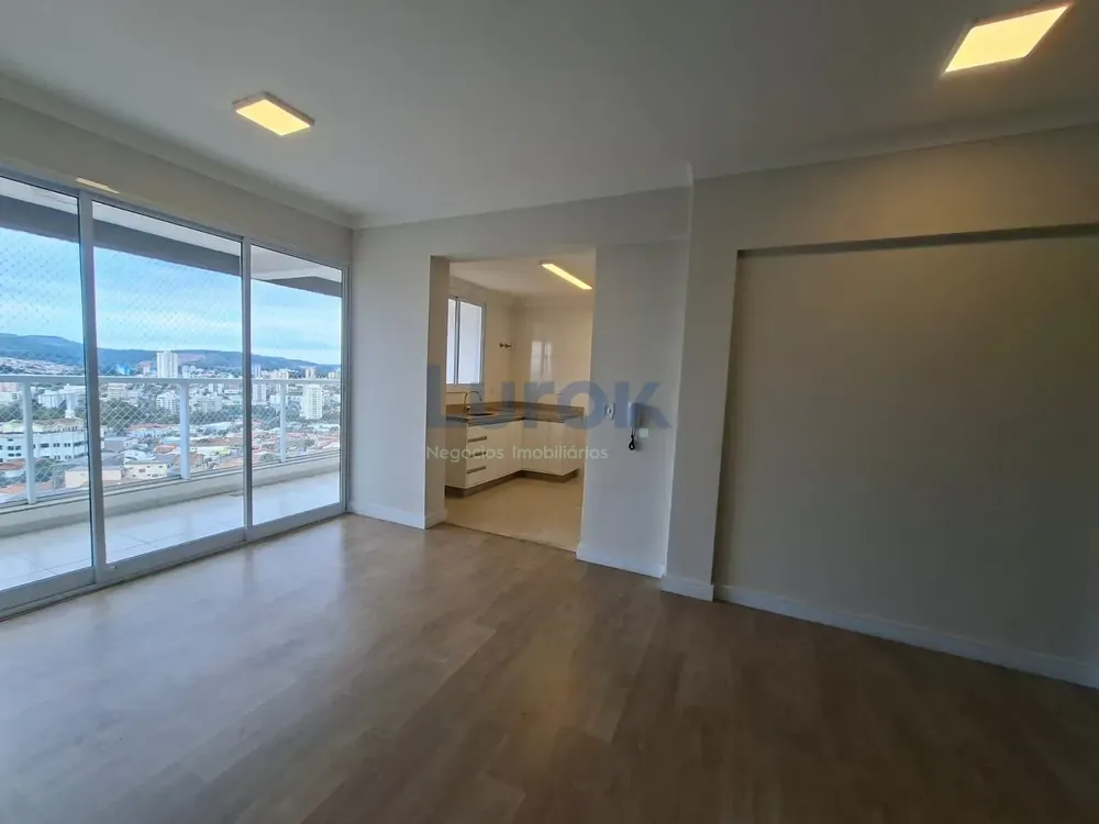 Apartamento, 3 quartos, 110 m² - Foto 2