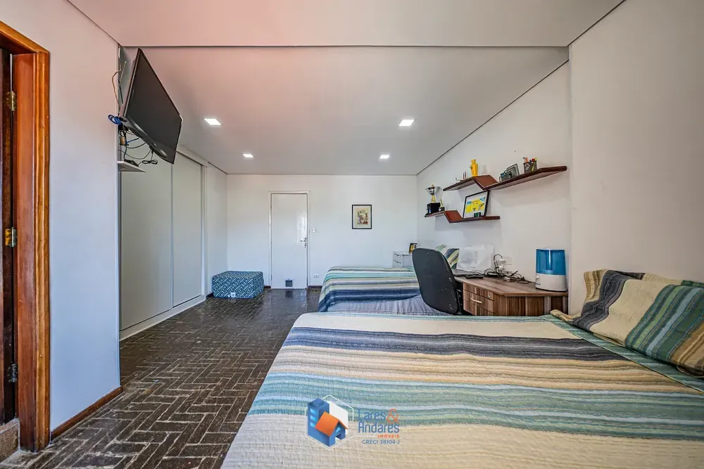 Casa, 6 quartos, 256 m² - Foto 7