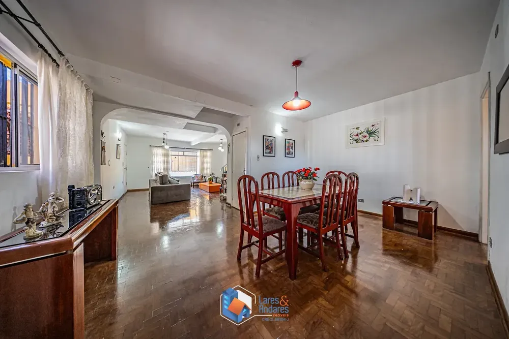 Casa, 6 quartos, 256 m² - Foto 1