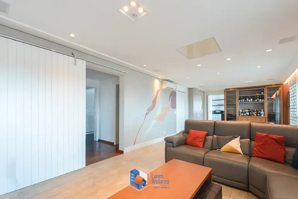 Apartamento, 3 quartos, 205 m² - Foto 2