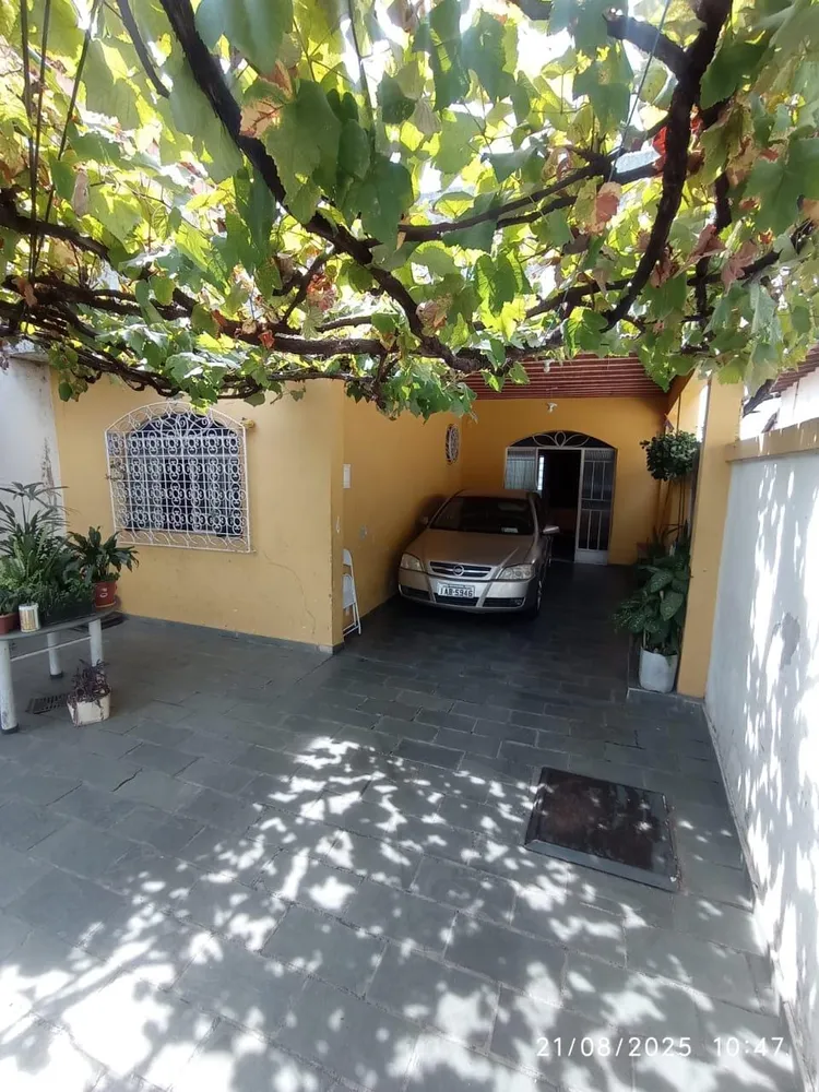 Casa, 3 quartos, 200 m² - Foto 1