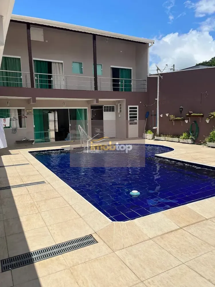 Casa, 5 quartos, 333 m² - Foto 1