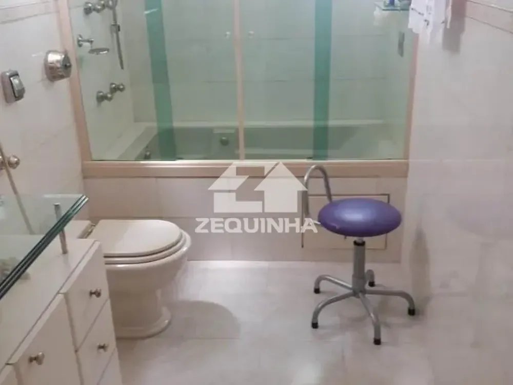 Casa, 3 quartos, 220 m² - Foto 2