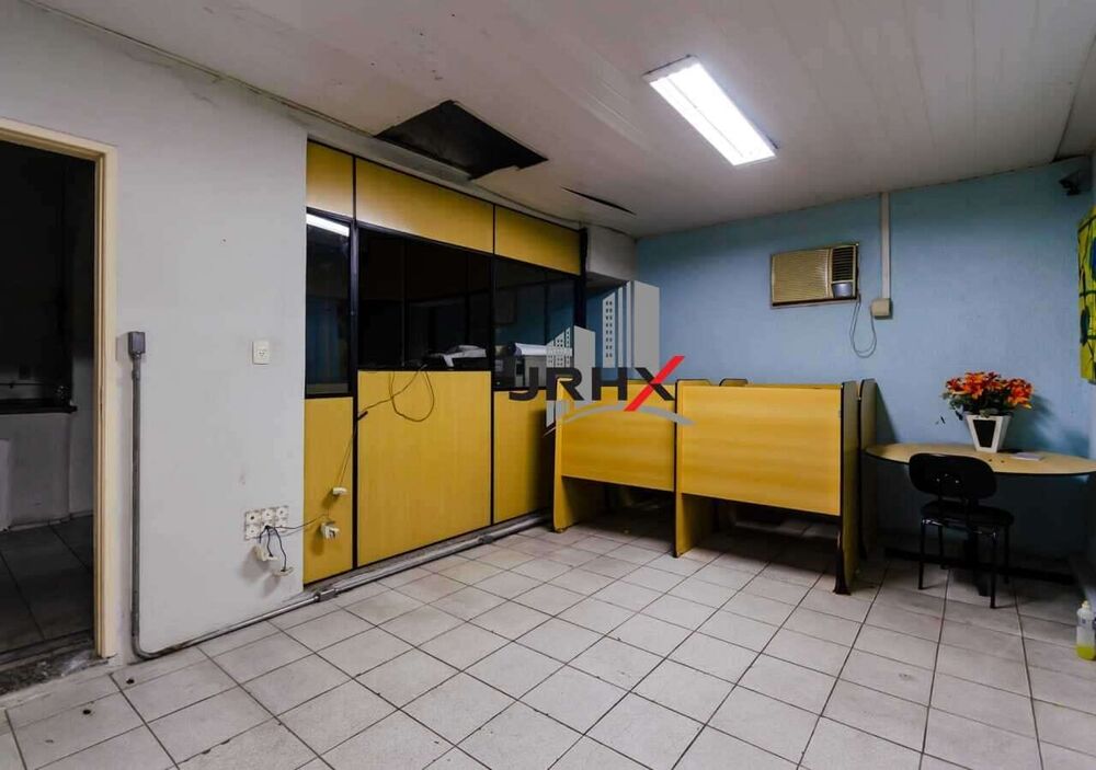 Casa à venda e aluguel com 1 quarto, 651m² - Foto 18