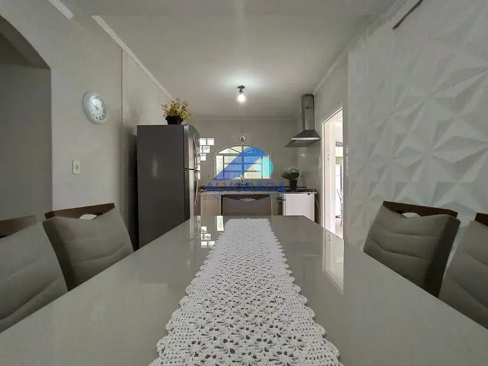 Sobrado, 3 quartos, 234 m² - Foto 1