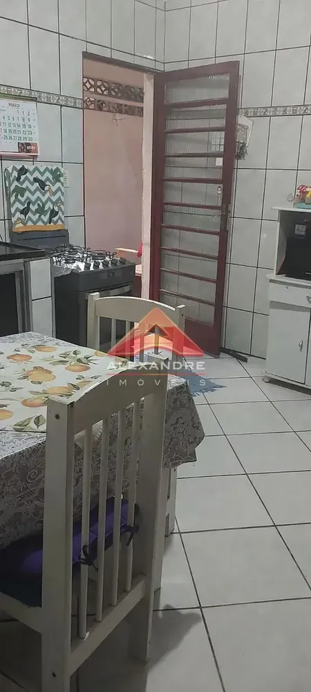 Casa, 4 quartos, 169 m² - Foto 2