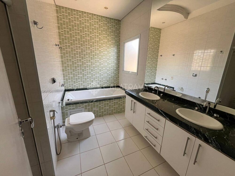 Casa para alugar com 3 quartos, 210m² - Foto 5