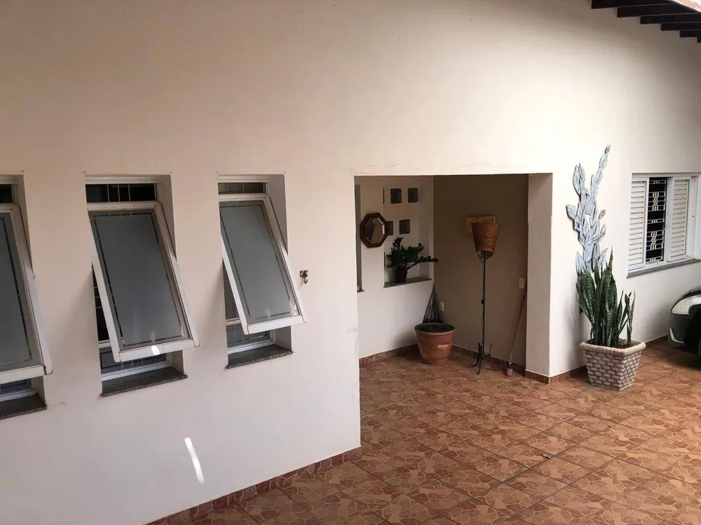 Casa, 2 quartos, 236 m² - Foto 1