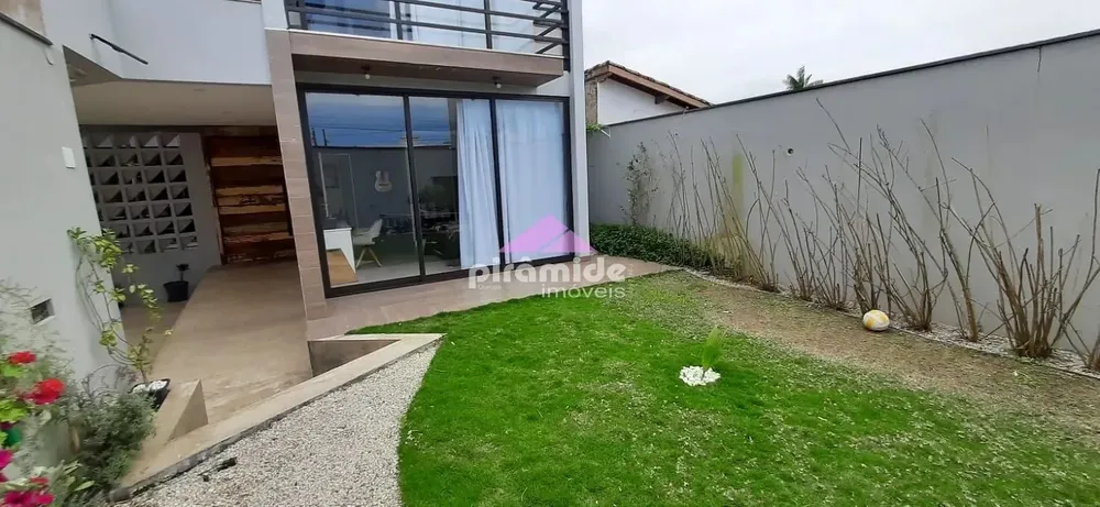 Casa, 3 quartos, 208 m² - Foto 4