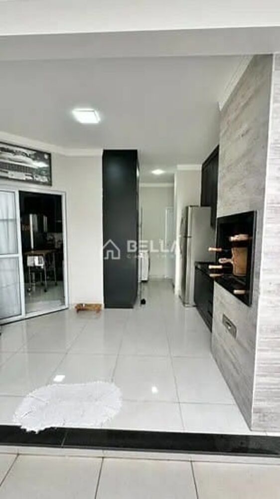 Casa à venda com 3 quartos, 142m² - Foto 2