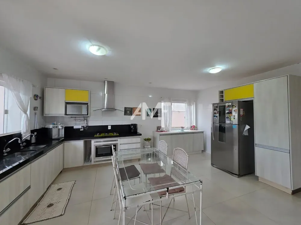 Sobrado, 3 quartos, 277 m² - Foto 5