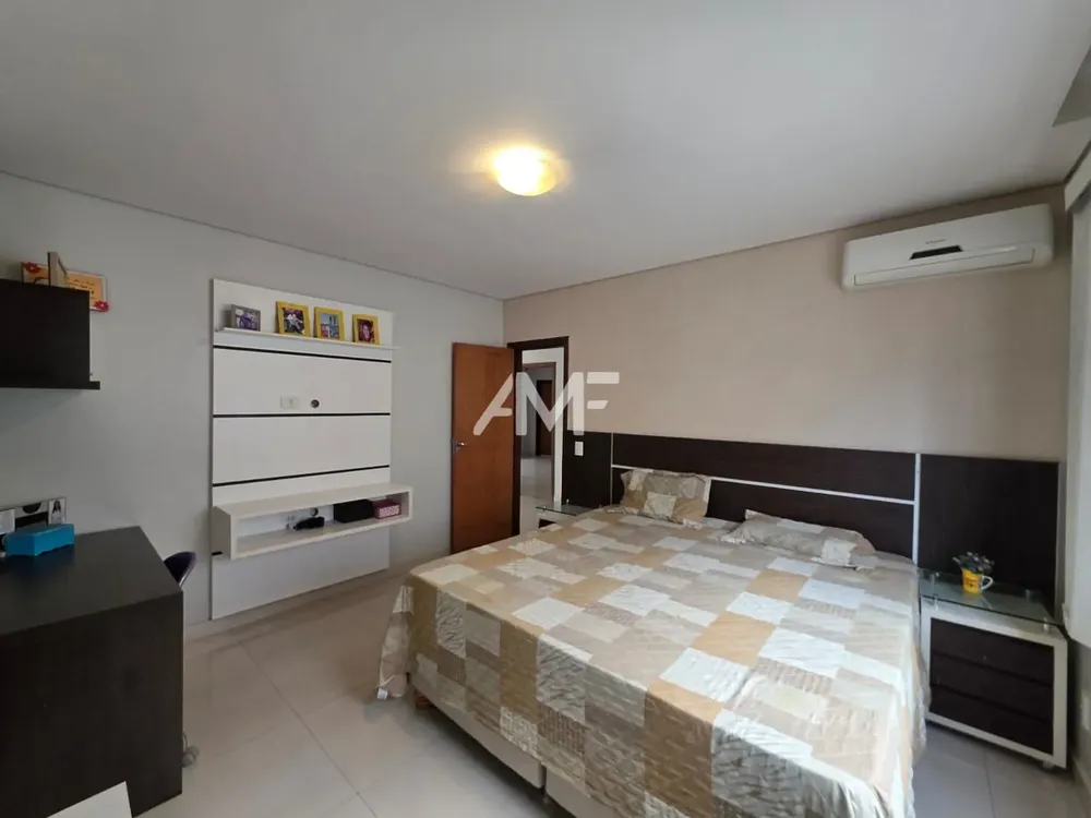 Sobrado, 3 quartos, 277 m² - Foto 2