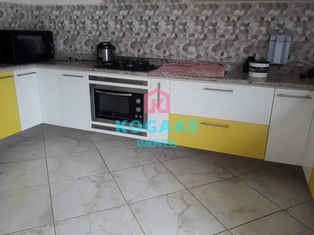 Casa, 3 quartos, 172 m² - Foto 2