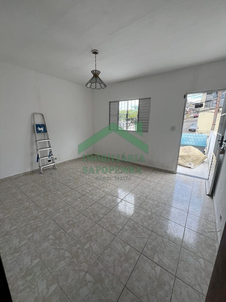 Casa para alugar com 3 quartos, 300m² - Foto 1