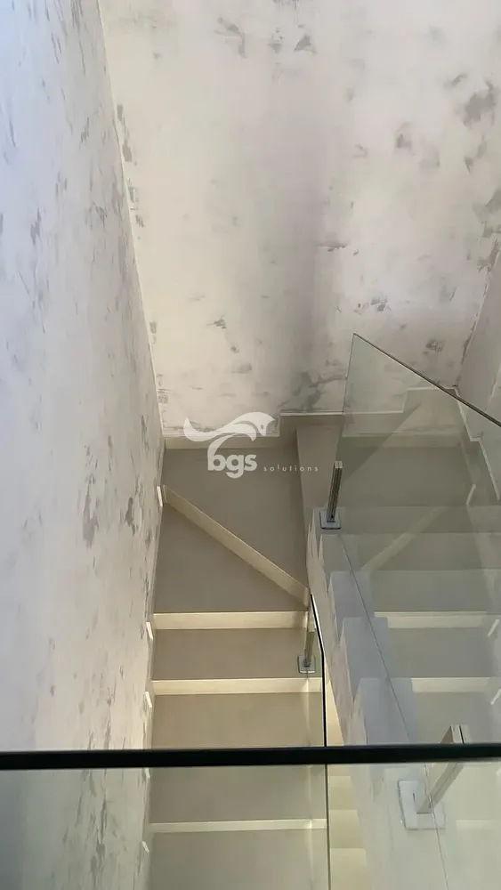 Casa, 3 quartos, 238 m² - Foto 4