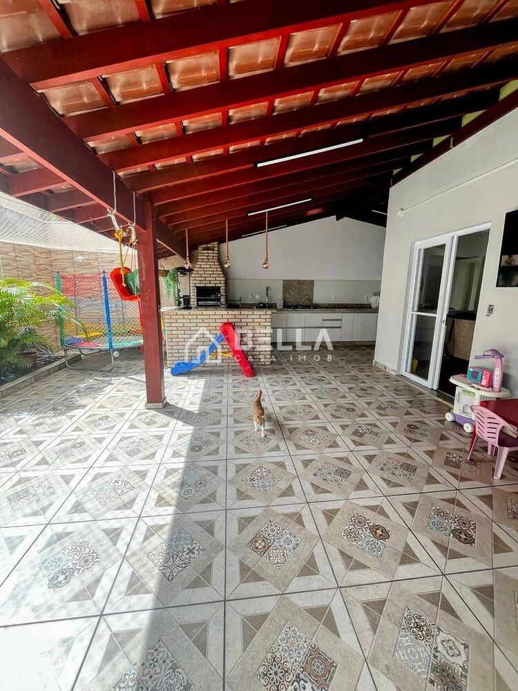 Casa à venda com 3 quartos, 139m² - Foto 2