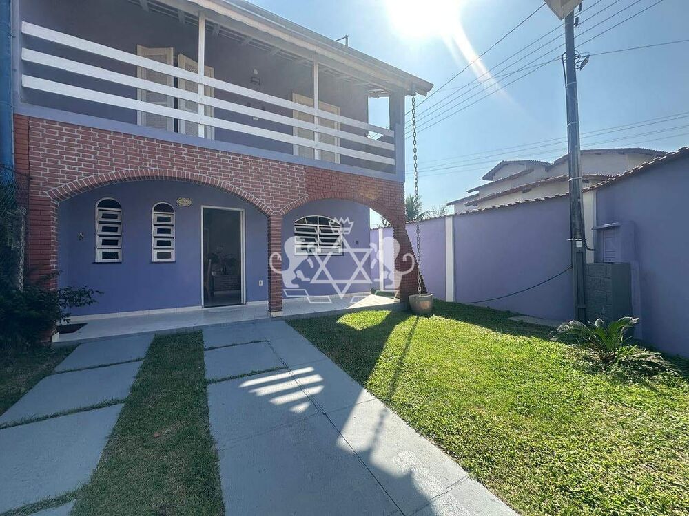 Casa à venda com 2 quartos, 148m² - Foto 1