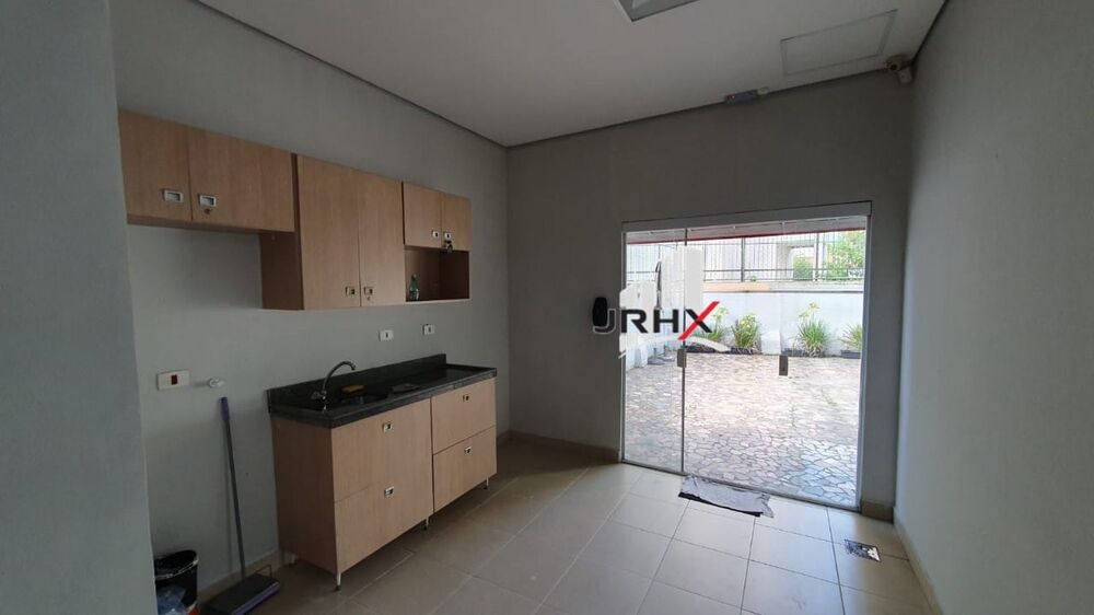 Casa para alugar com 1 quarto, 220m² - Foto 14