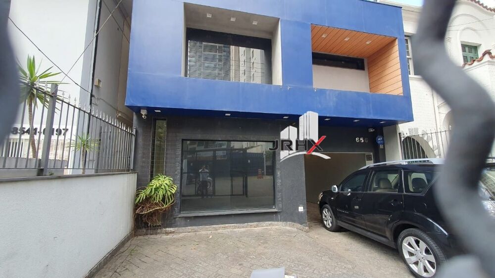 Casa para alugar com 1 quarto, 220m² - Foto 1