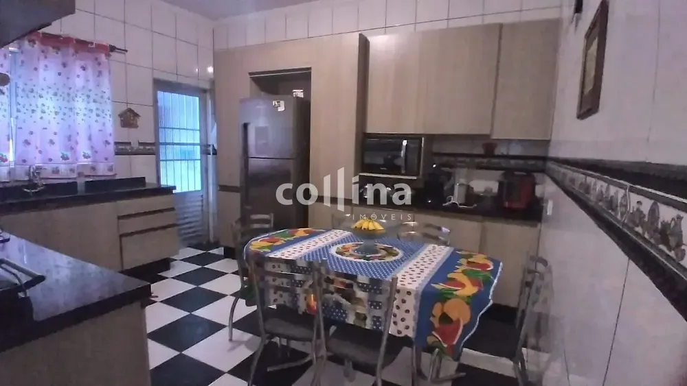 Casa, 2 quartos, 250 m² - Foto 3