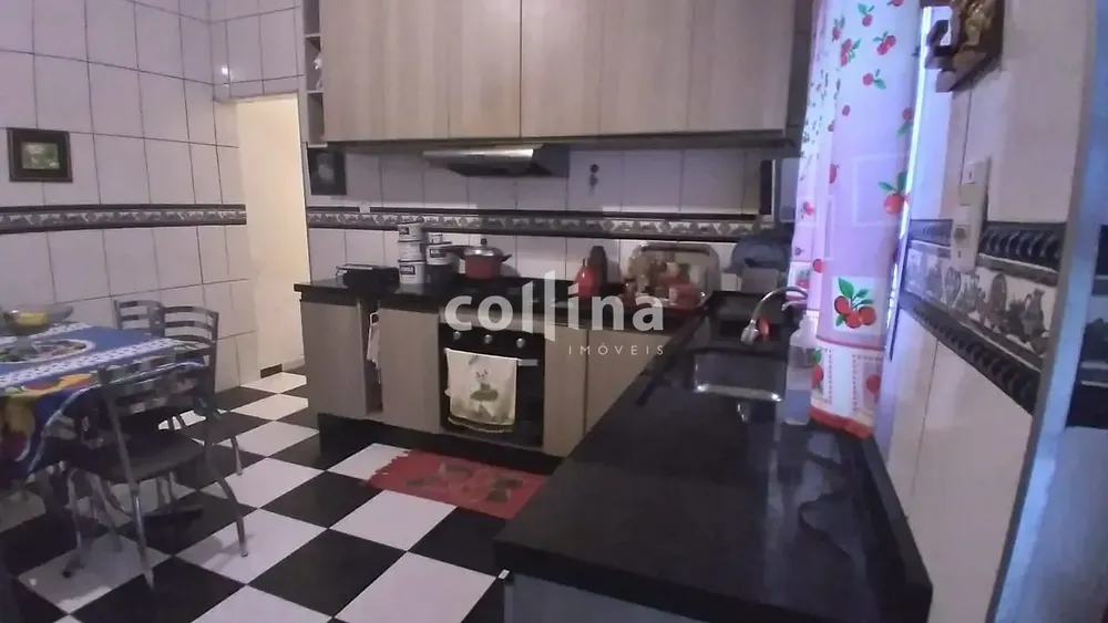 Casa, 2 quartos, 250 m² - Foto 4
