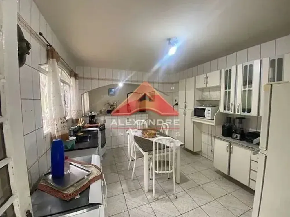 Casa, 3 quartos, 271 m² - Foto 6