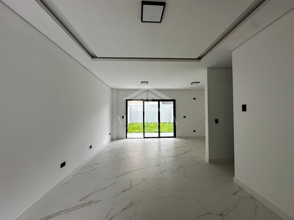 Sobrado à venda com 3 quartos, 153m² - Foto 1