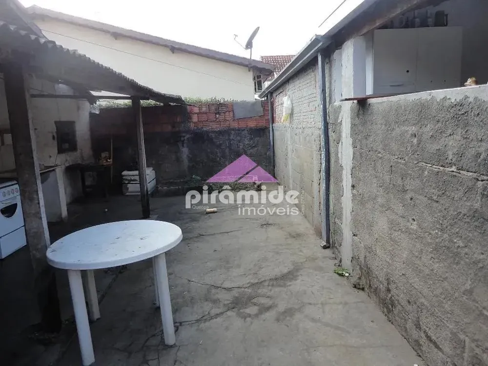 Casa, 6 quartos, 236 m² - Foto 4