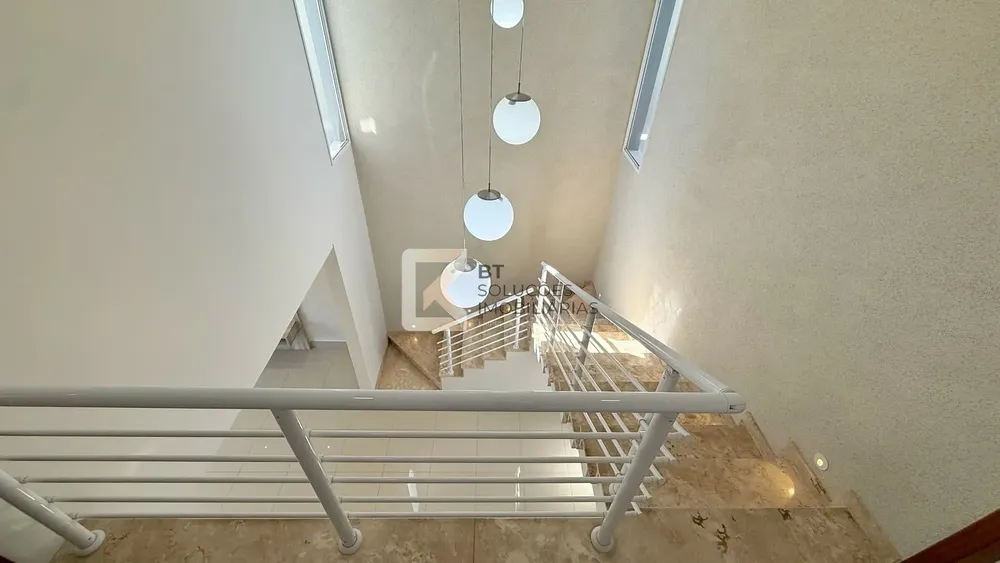 Casa, 4 quartos, 256 m² - Foto 3