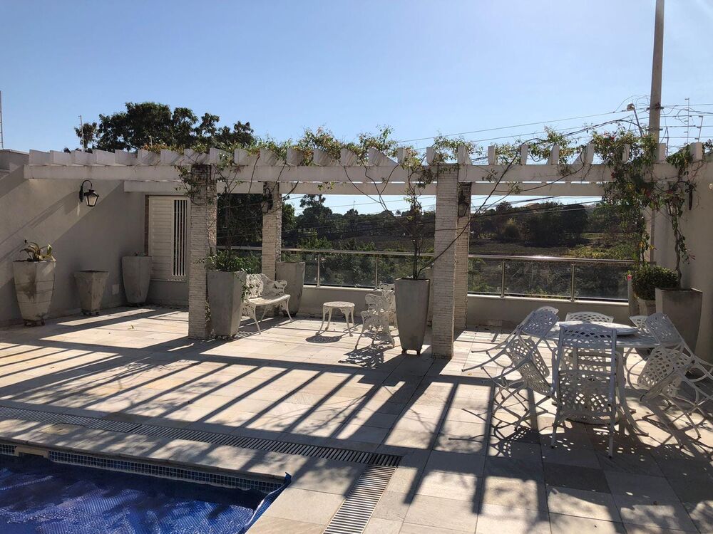 Sobrado à venda com 2 quartos, 227m² - Foto 4