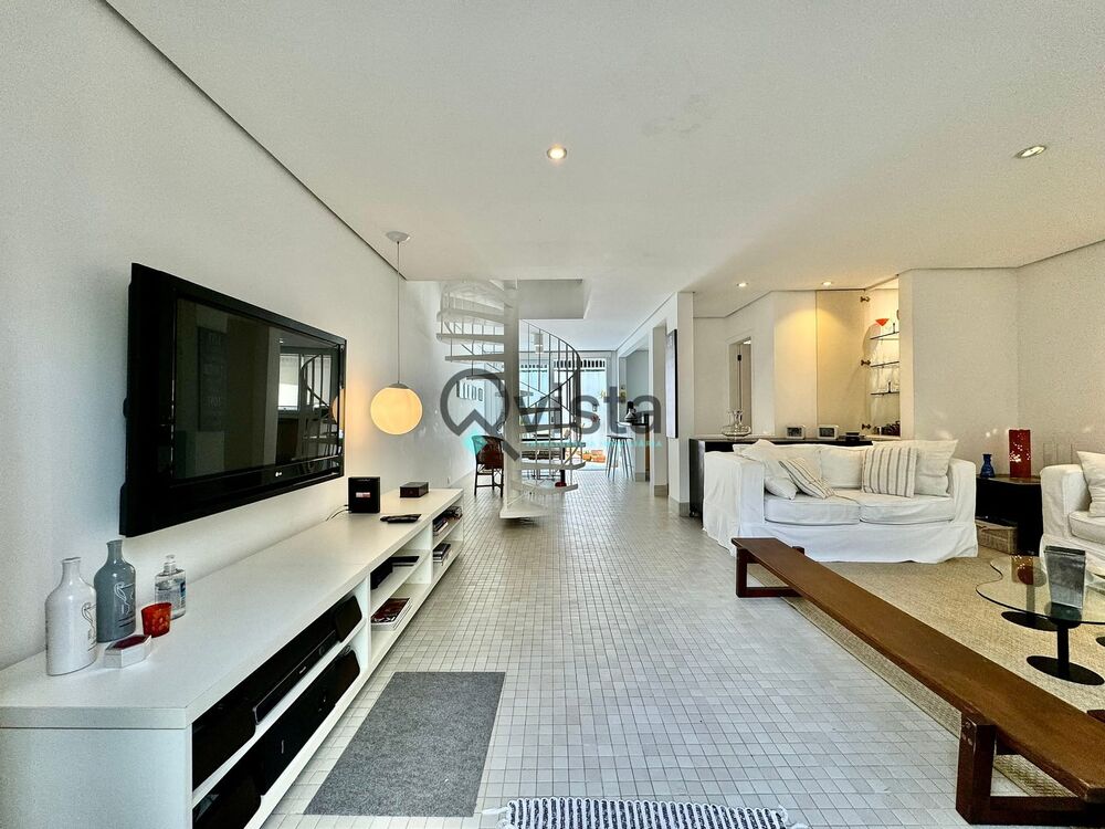 Casa à venda com 3 quartos, 184m² - Foto 4