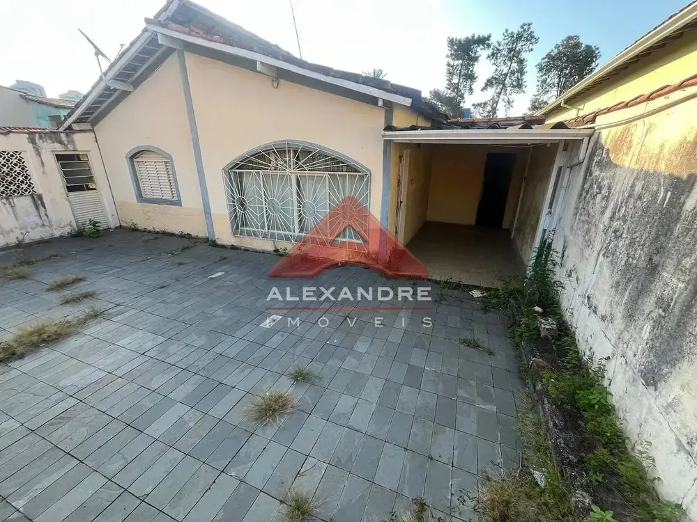 Casa, 2 quartos, 330 m² - Foto 1